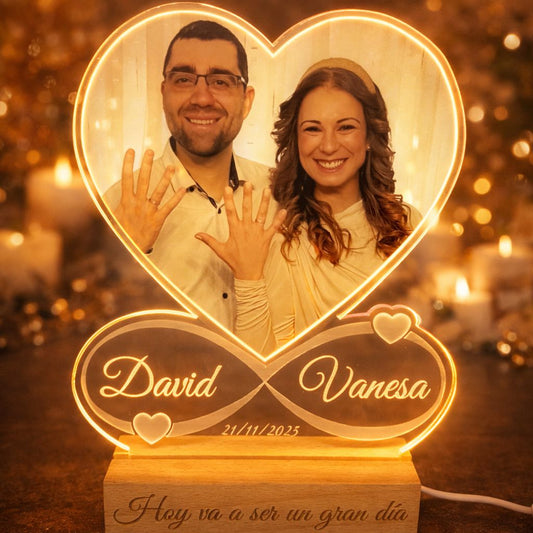 Lámpara LED Corazón Personalizada con Foto, Nombres y Fecha